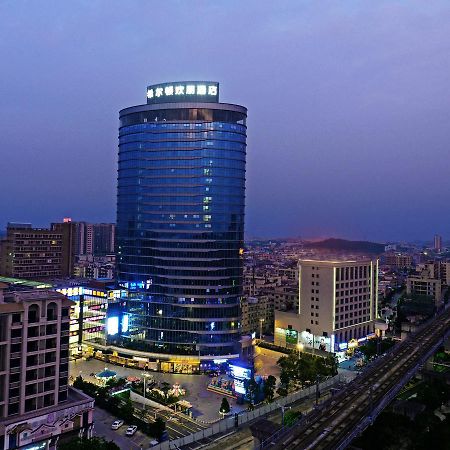 Hampton By Hilton Zhongshan Nanlang Экстерьер фото